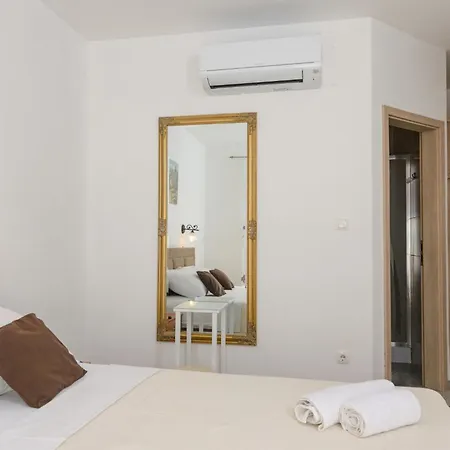 Sky Semesterbostad Čiovo