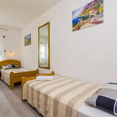 Holiday home Damjan *