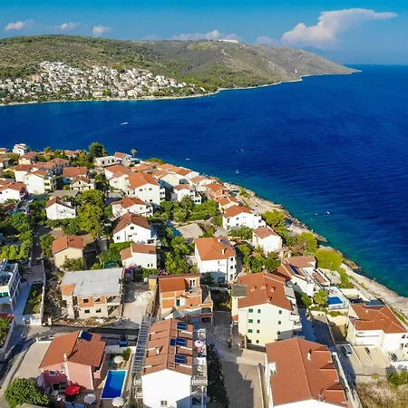 Damjan Holiday home *